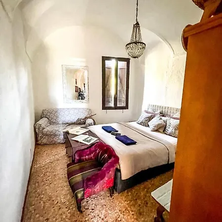 La Casa Di Vasco Bussana Vecchia Apartment